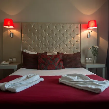 De Plaza & Szálloda 4*