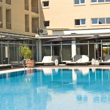 De Plaza & Szálloda Ílhavo