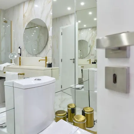 Szálloda De Plaza & 4*