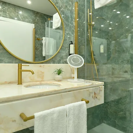 De Plaza & Отель